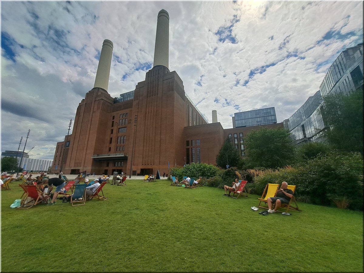 250728-Londyn-140942BatterseaPowerStation_Ad.jpg