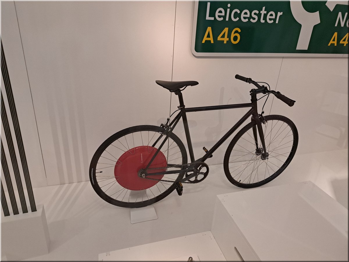 250729-Londyn-121818muzeum-elektrokolo_H.jpg