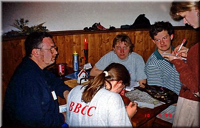 1999-04-10 BBCC OkoHoBu v hospode na Okori 3 ---zneg.jpg