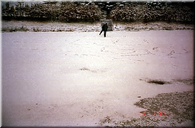 2001-01-14 BBCC Lochov (BBCC vyslapane na ledu) 44 ---zneg.jpg